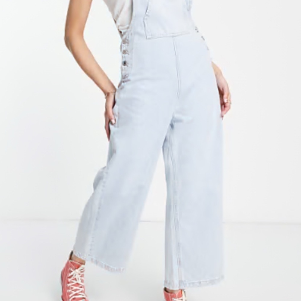 asos Stradivarius cropped wide leg denim dungarees light Blue Denim Overalls - Picture 2 of 16